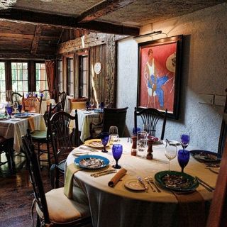 5 Restaurants Serving A Thanksgiving Feast this Holiday