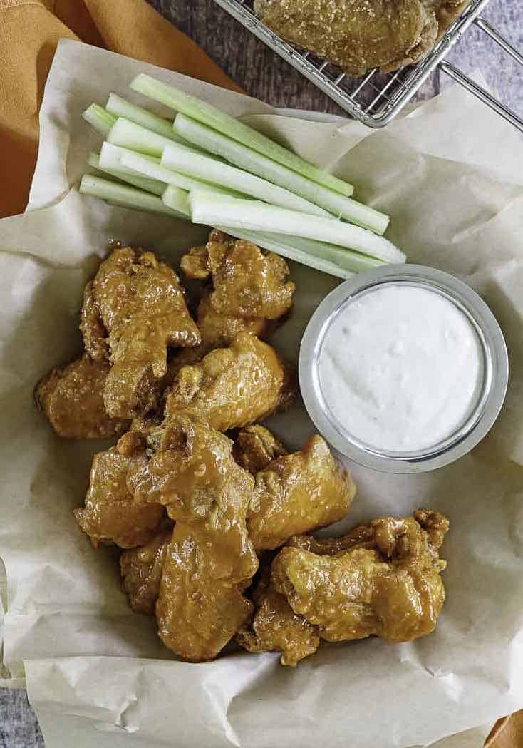 5 Spots To Grab Wings This Superbowl