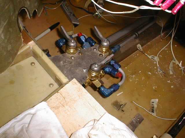 image16.jpg (28893 bytes)