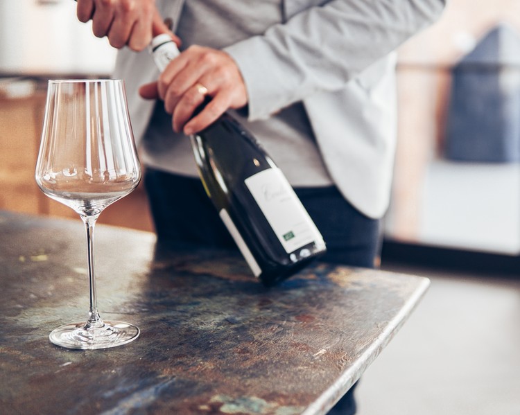5 Local Wineries for Bottles at Your Thanksgiving Table
