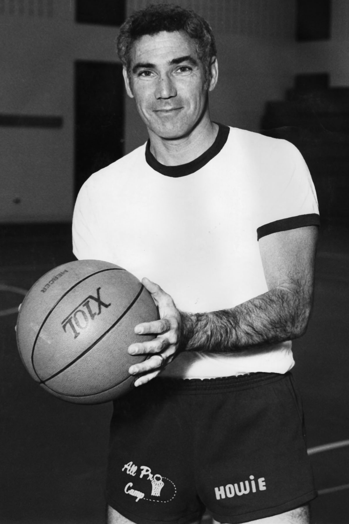 MCCC to Honor Legendary Basketball Coach Howie Landa